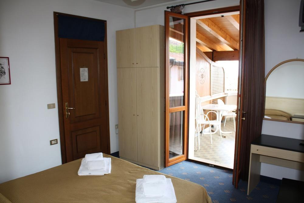 Garni Hotel Tignale Exterior foto
